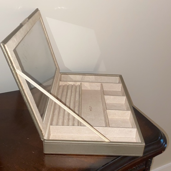 WOLF Lusterloc Pewter Jewelry Box - Picture 4 of 6